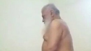 Old man enjoying with bhabhi